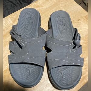 KuaiLu gray sandals women size 9.5